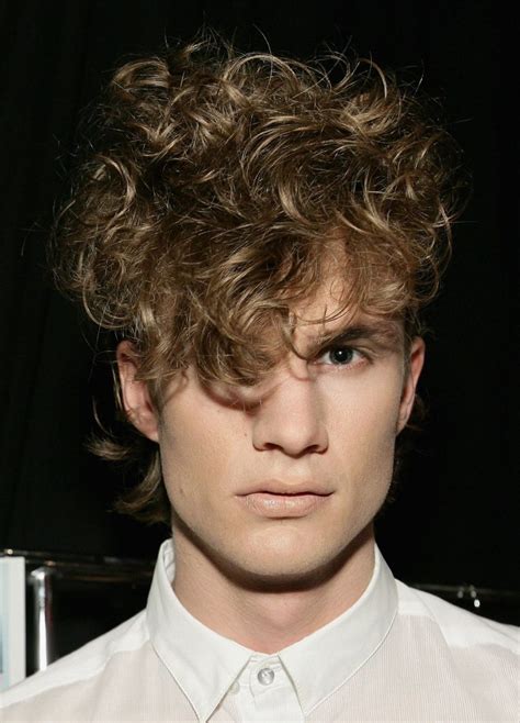 24 Popular 80’s Hairstyles for Men Are on a Comeback .